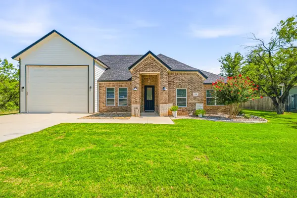 1166 Green Elm Road, Graford, TX 76449