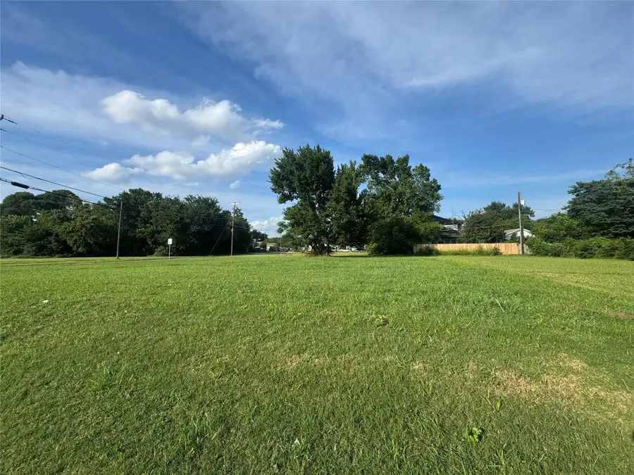 7902 Carbondale Street, Dallas, TX 75216 - #3