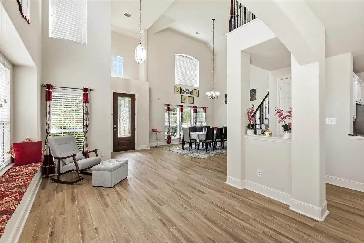 9050 Dillon Trail, Irving, TX 75063 - #1