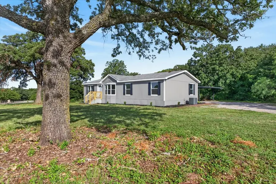 6001 Overbrook Farm Lane, Joshua, TX 76058 - #2