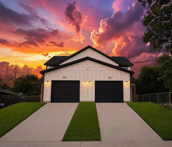 2209 Brookes Street, Fort Worth, TX 76105