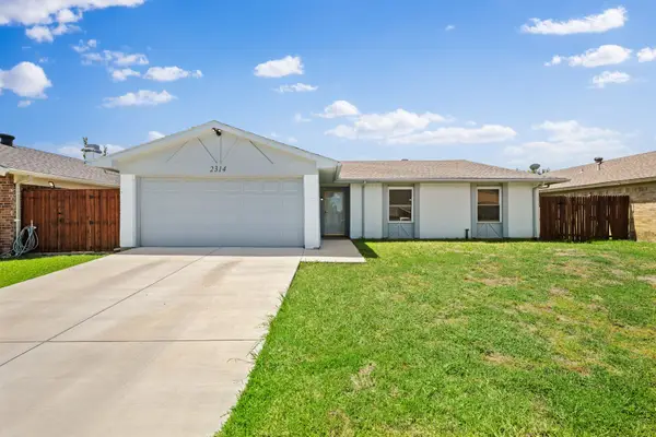 2314 Benbrook Drive, Carrollton, TX 75007