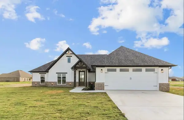 12316 Maplewood Drive, Lindale, TX 75771