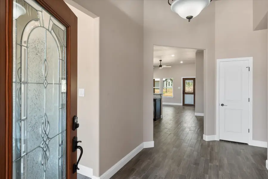 860 Fuller Avenue, Cleburne, TX 76031 - #3