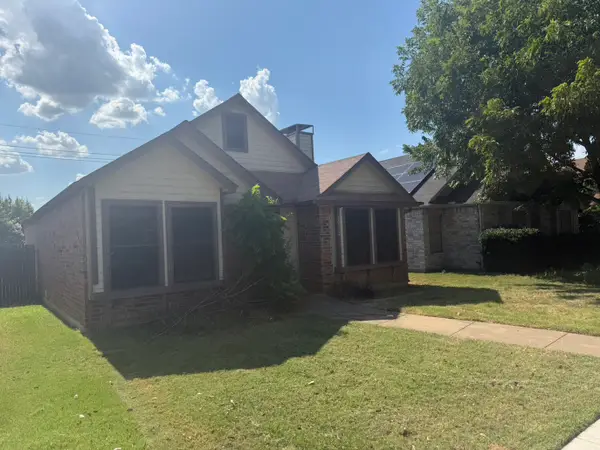 2012 Pheasant Drive, Lewisville, TX 75077