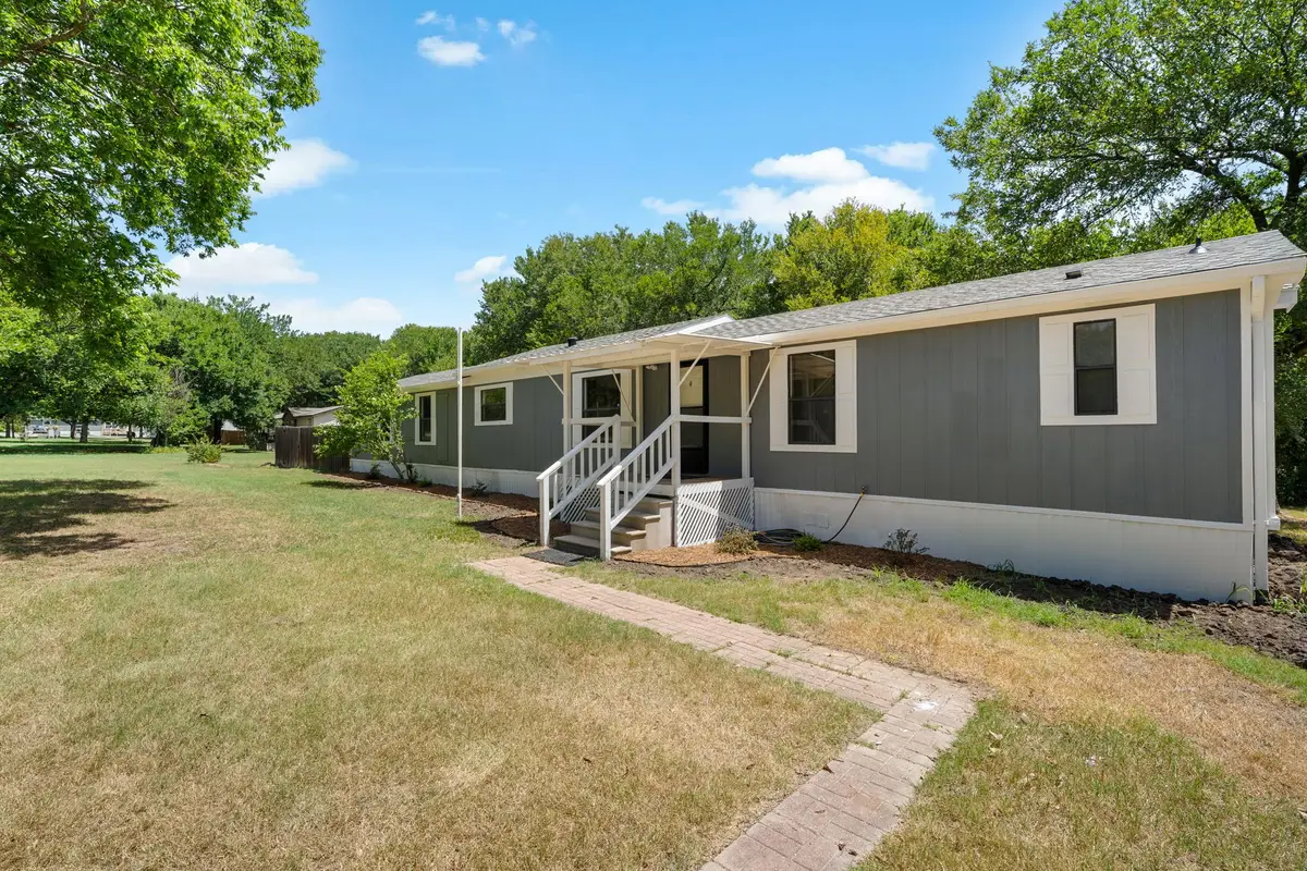 1027 Glen Brook Drive, Pecan Hill, TX 75165 - #1