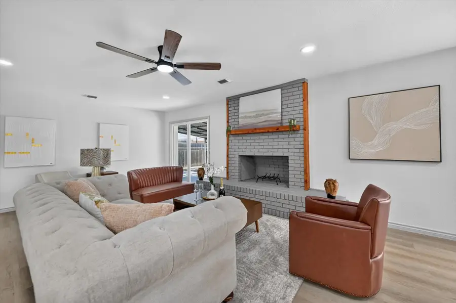 1620 Sunnybrook Drive, Irving, TX 75061 - #3