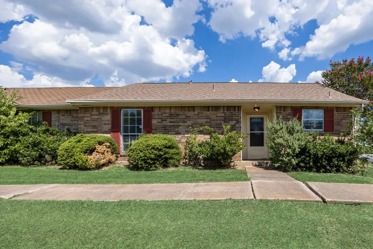 1 E Mountain Lane #33, Grand Prairie, TX 75052 - #1