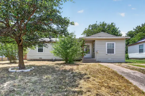 4912 Borden Drive, Fort Worth, TX 76116