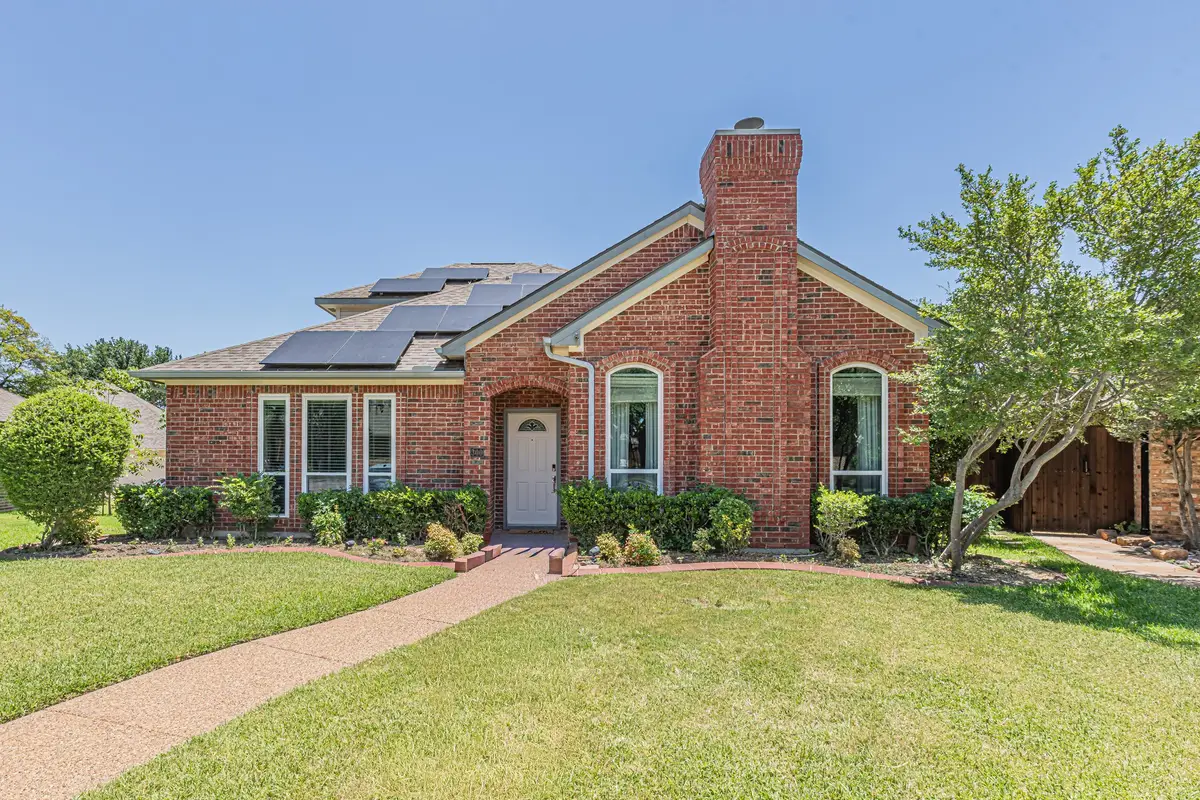 300 Sundance Circle, Irving, TX 75063 - #1