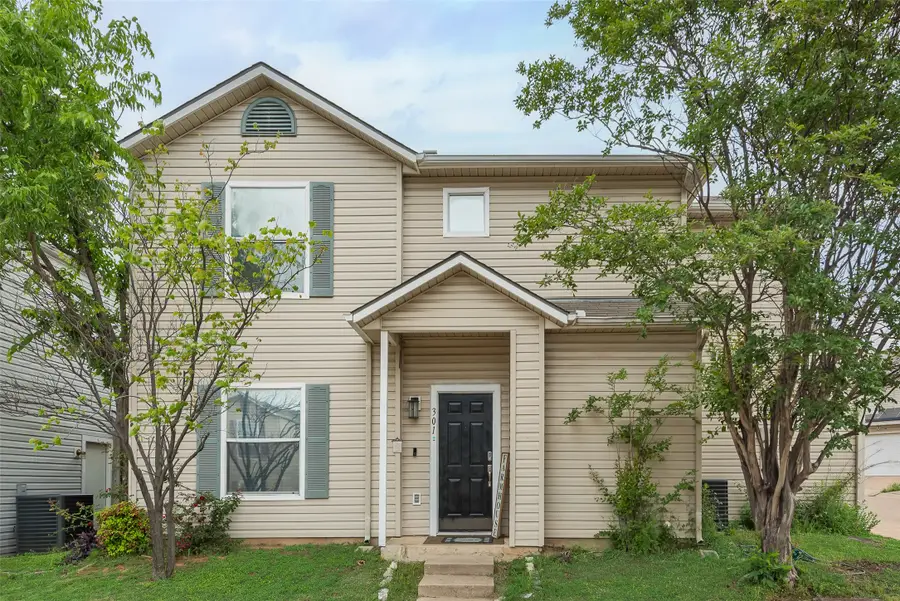 301 Ensenada Plaza, Dallas, TX 75211 - #3