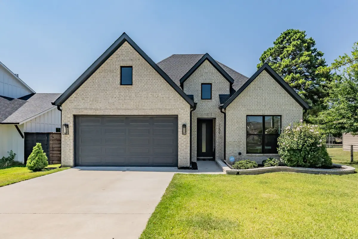 1209 Hilltop Drive #TX, Grapevine, TX 76051 - #1