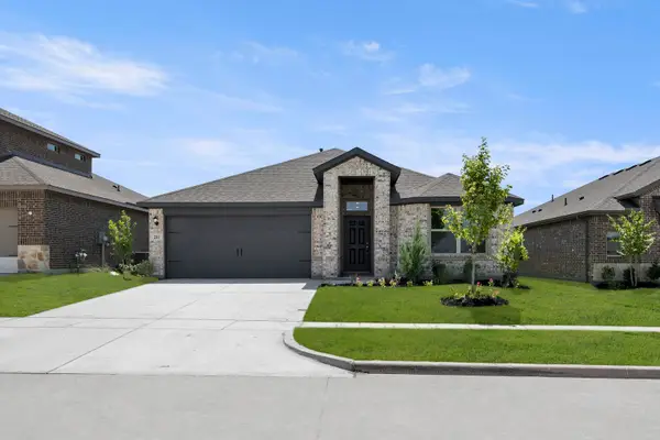 211 Van Horn Drive, Terrell, TX 75160