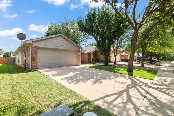 826 Savage Drive, Denton, TX 76207