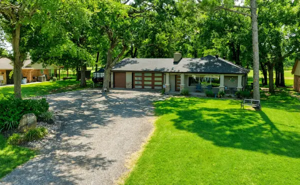 1118 Kiowa Drive W, Gainesville, TX 76240