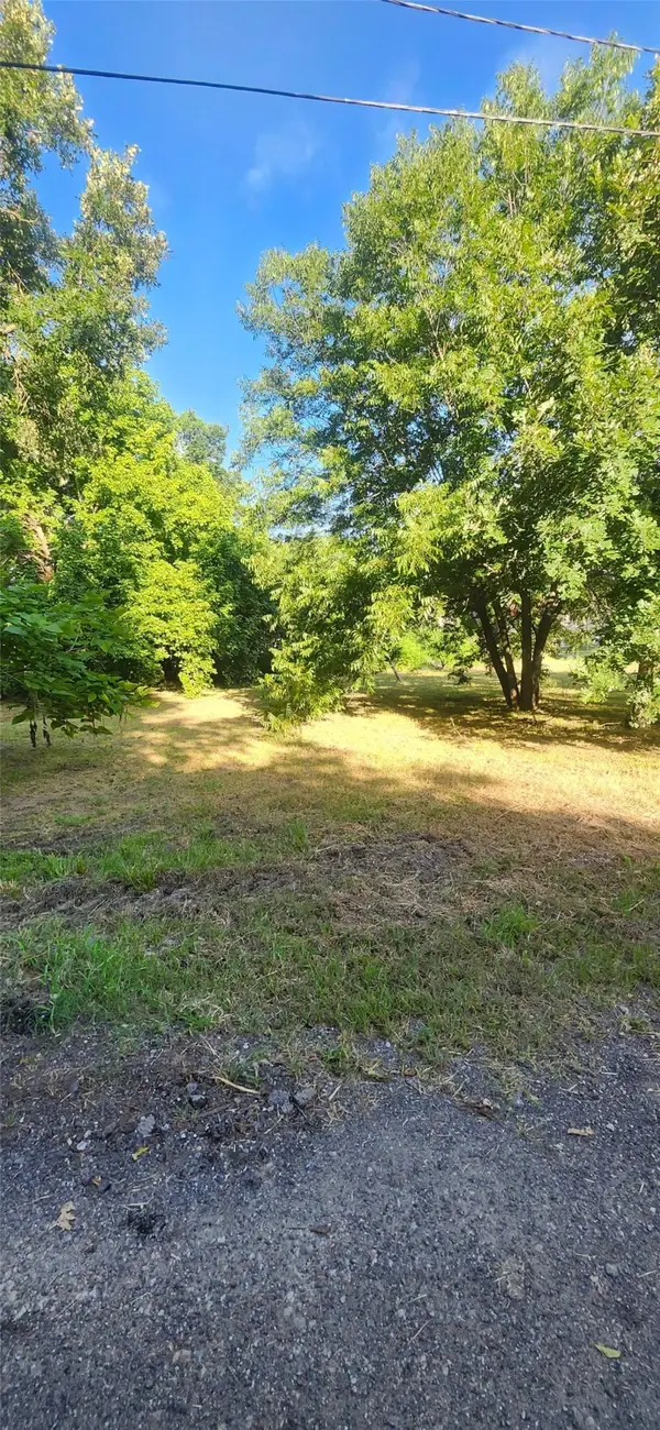 1212 Saint John Street, Greenville, TX 75401