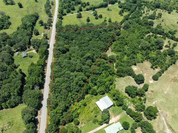 TBD 906 E, Paris, TX 75462