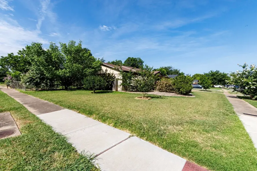 1462 Bay Shore Drive, Garland, TX 75040 - #3