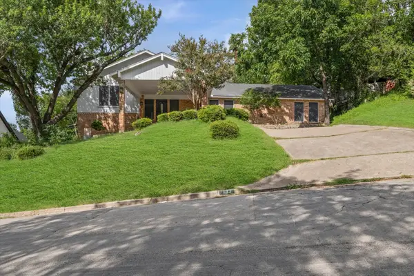 1133 Valley Ridge Drive, Woodway, TX 76712