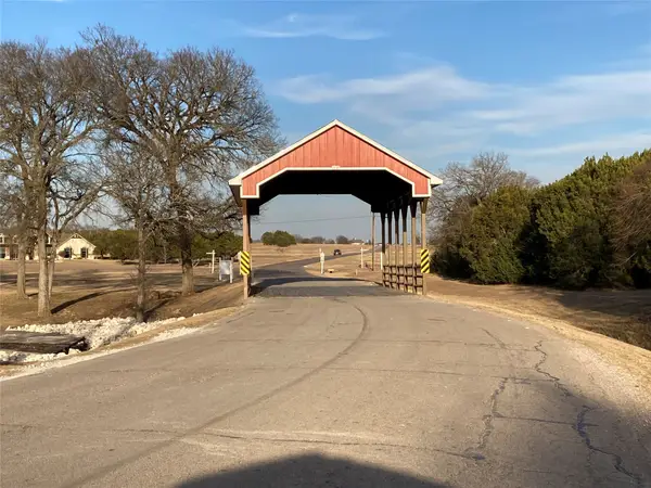 24106 Stonewood Drive, Whitney, TX 76692