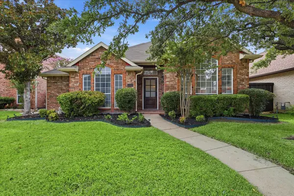 1760 Blackstone Drive, Carrollton, TX 75007