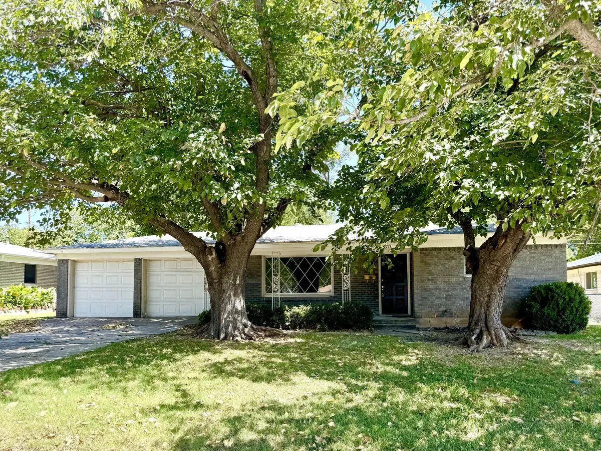 3912 Shawnee Trail, Lake Worth, TX 76135 - #1