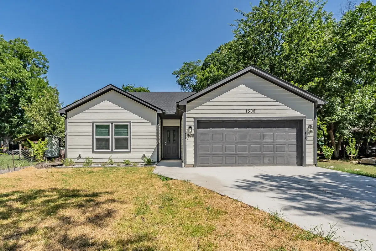 1508 W 12th Avenue, Corsicana, TX 75110 - #1