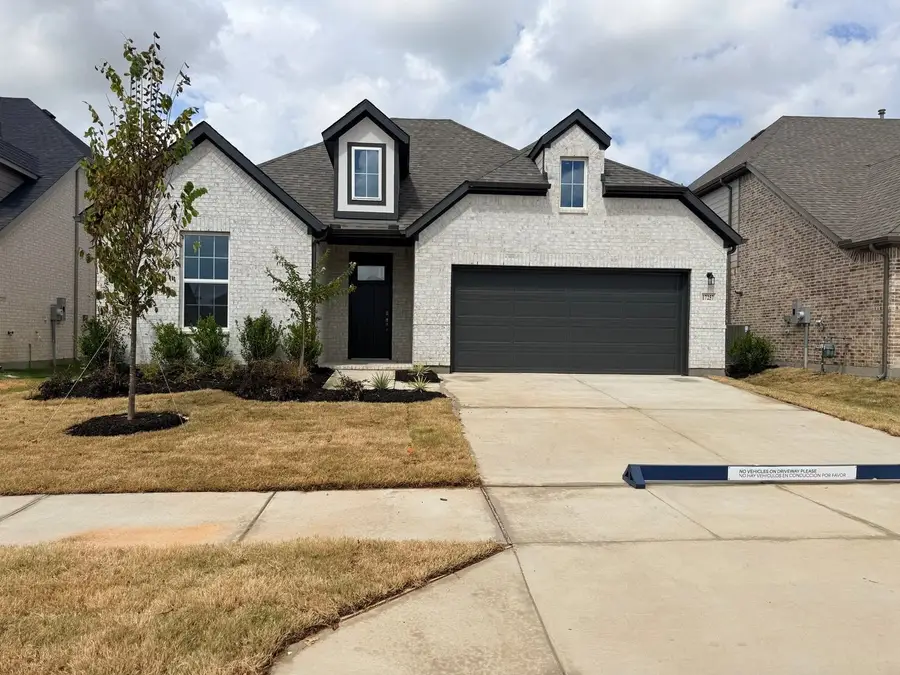 17257 Oxborough Drive, Justin Roanoke, TX 76247 - #2