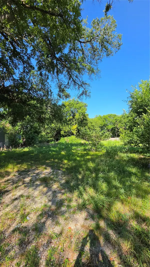 2118 S Branch Street, Sherman, TX 75090