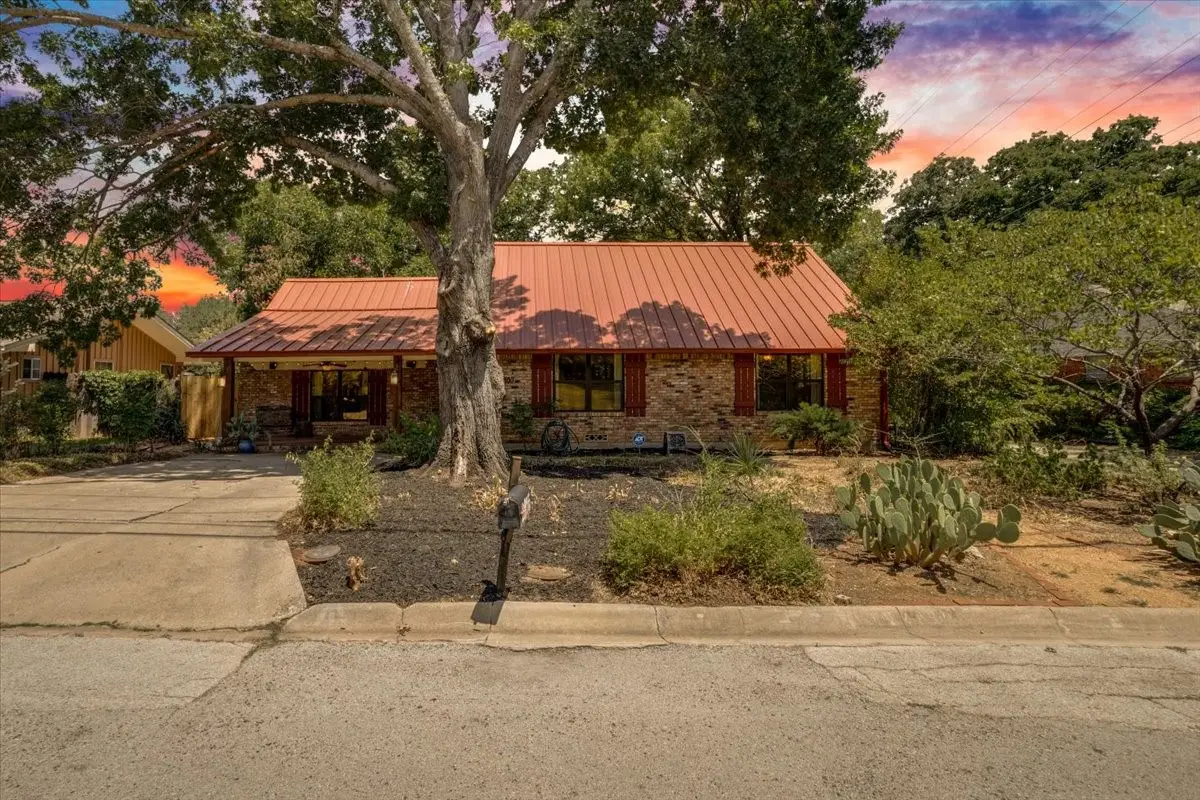 2105 Emerson Lane, Denton, TX 76209 - #1