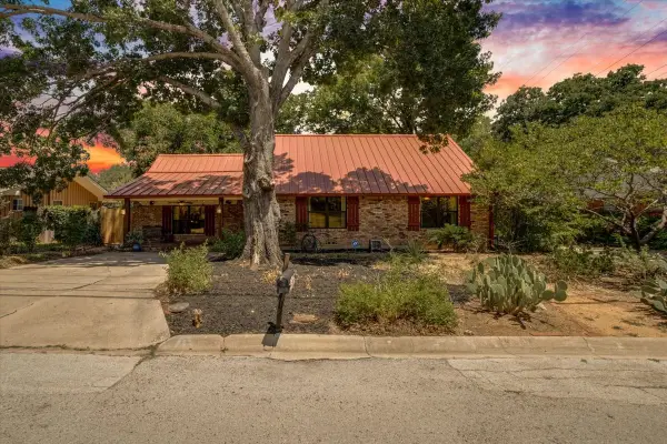 2105 Emerson Lane, Denton, TX 76209