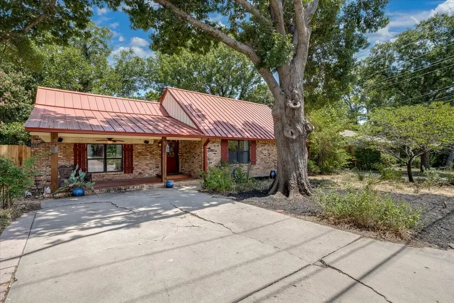 2105 Emerson Lane, Denton, TX 76209 - #2
