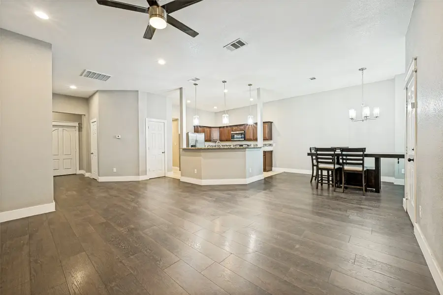 2733 Carpenter Avenue, Dallas, TX 75215 - #2