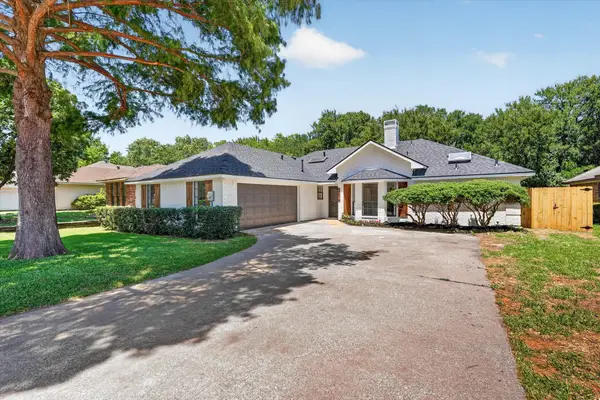 3913 Scott Drive, Rowlett, TX 75088