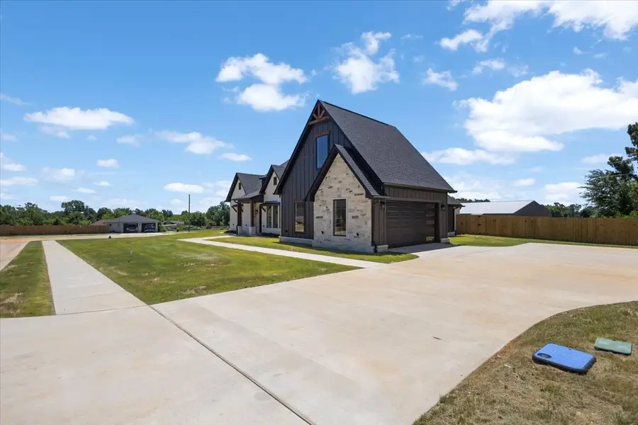 17402 Woodcrest Circle, Lindale, TX 75771 - #3