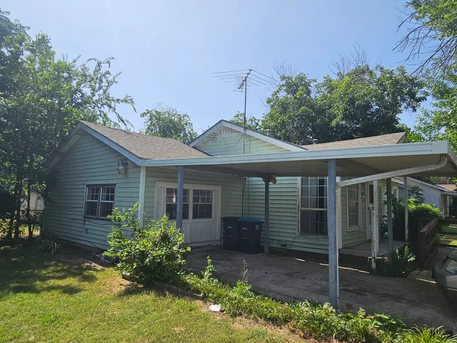 3132 Lakeland Street, Fort Worth, TX 76111 - #2