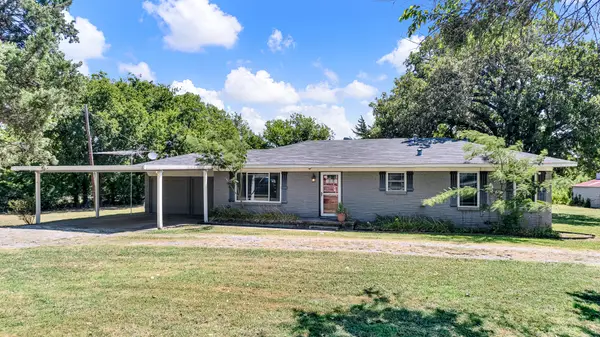 2403 State Hwy 78 S, Farmersville, TX 75442