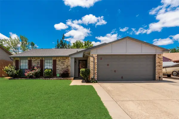 2668 Castanada Circle, Fort Worth, TX 76112