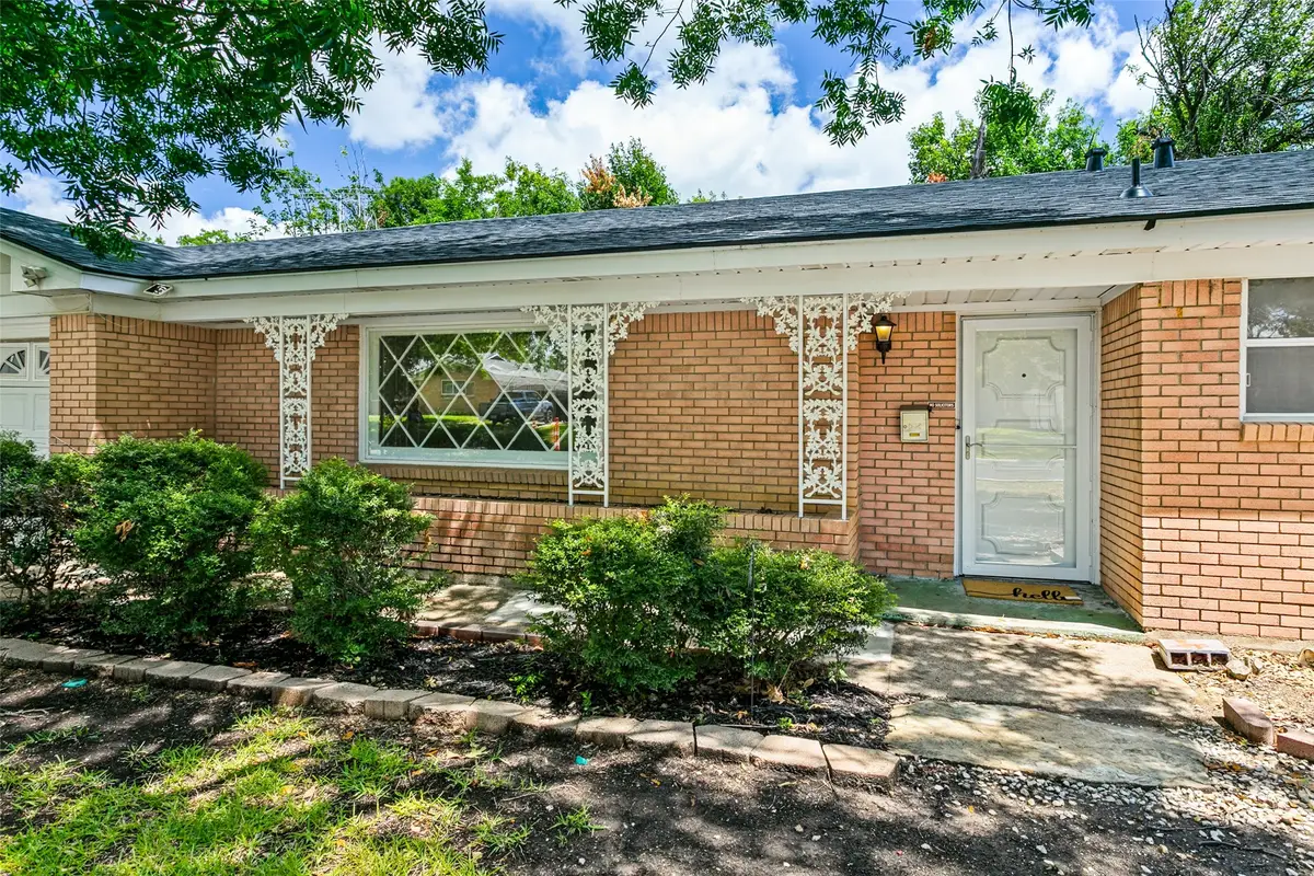 5729 Wharton Drive, Fort Worth, TX 76133 - #1