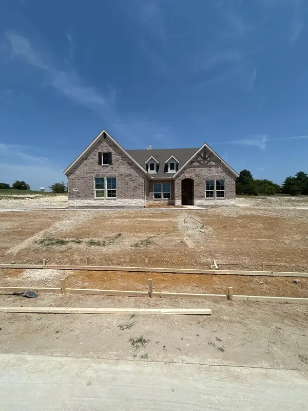 1106 Perrin Lane, Van Alstyne, TX 75495