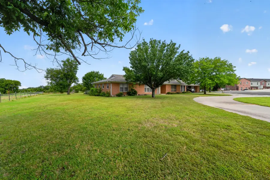 2211 Fisher Street, Goldthwaite, TX 76844 - #3