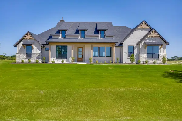 3051 Paradise Mountain Way, Waxahachie, TX 75167