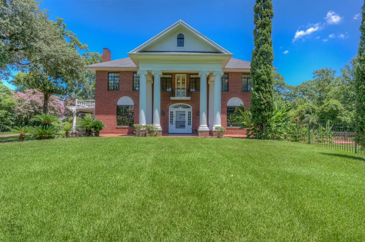 920 Ockley Drive, Shreveport, LA 71106 - #1