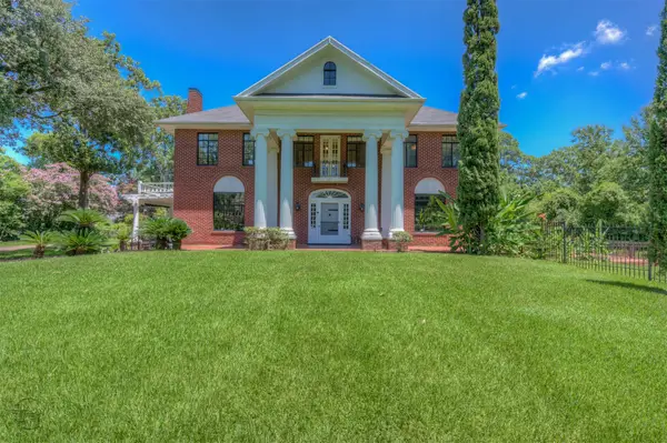 920 Ockley Drive, Shreveport, LA 71106