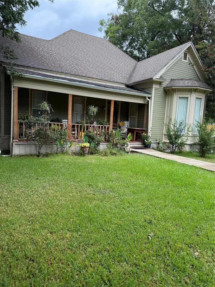 300 NW 3rd Street, Hubbard, TX 76648 - #2