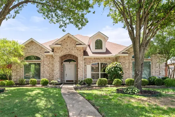 1132 Devonshire Drive, DeSoto, TX 75115