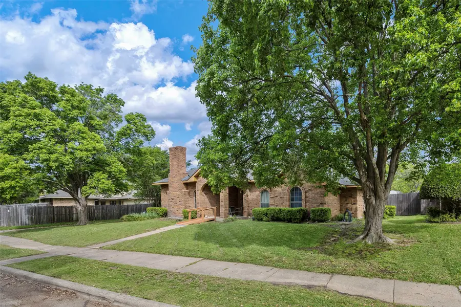 3805 Thornhill Way, Rowlett, TX 75088 - #2