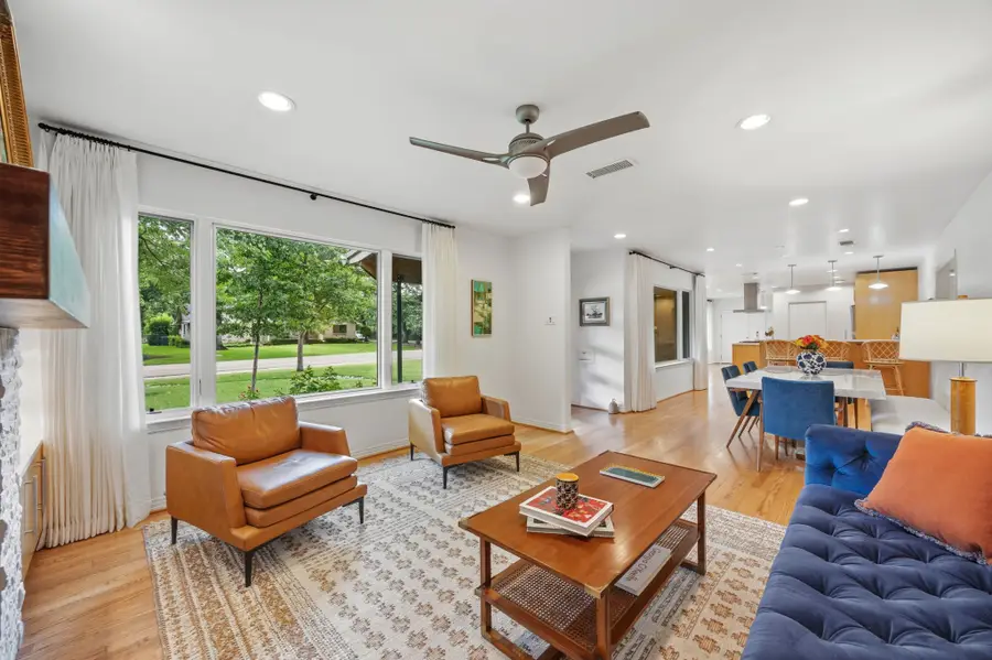 9422 Hermosa Drive, Dallas, TX 75218 - #2
