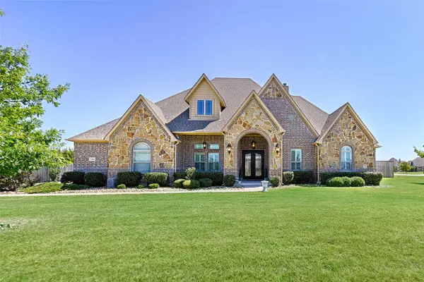 3841 Karen Road, Midlothian, TX 76065