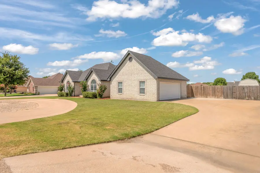 431 Greenside, Baird, TX 79504 - #2